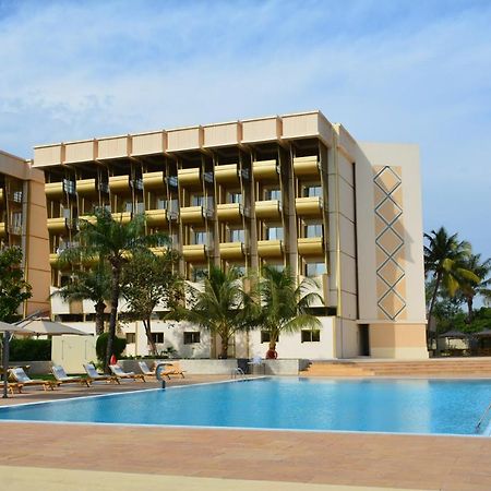 ביסאו Hala Hotel & Aqua Park מראה חיצוני תמונה