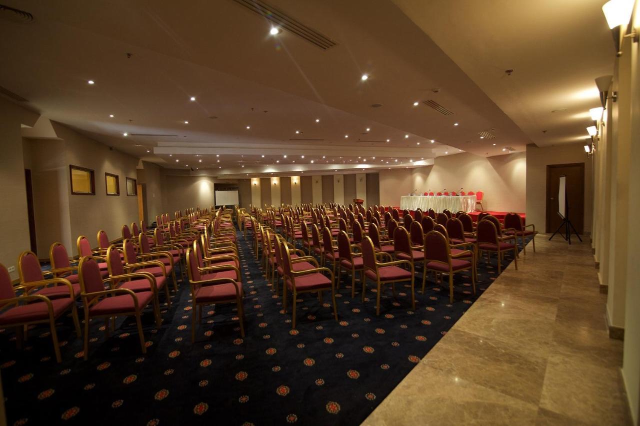 ביסאו Hala Hotel & Aqua Park מראה חיצוני תמונה